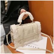 Bolsa de Mão Feminina de Luxo com Lã de Carneiro