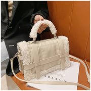 Bolsa de Mão Feminina de Luxo com Lã de Carneiro
